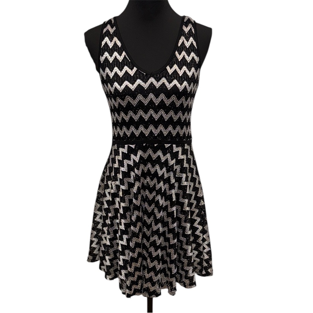 Studio Y Black Silver Zigzag Fit Flare Mini Dress Party Club
